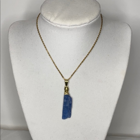 Rock and crystal necklaces! - Picture 2 of 6